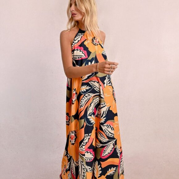 Floral Halter Maxi dress with low back - Picture 3 of 9
